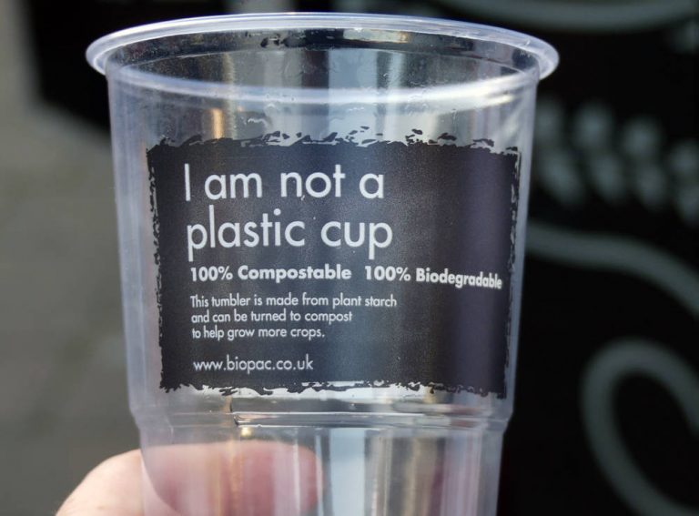 La colaboración de empresas y organizaciones, fundamental para la apuesta por el plástico biodegradable