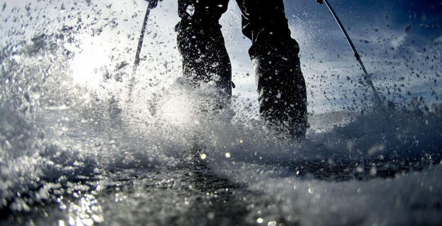 snowboarding-skiing-winter-sports-fun (1)